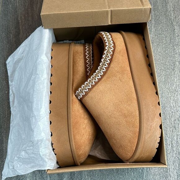 NEW Platform Slip On Clog Slippers Sherpa Faux Fur Lining Camel Brown Size 7 - Picture 12 of 13